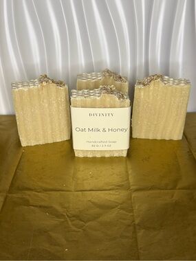 Oat Milk & Honey | Luxury Artisan Soap - Cream